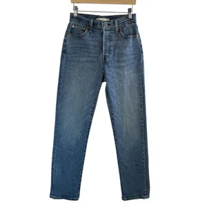 Levi's Wedgie Straight Jeans Sz 26‎ Blue High Rise Button Fly Classic Clean Girl thumbnail 2