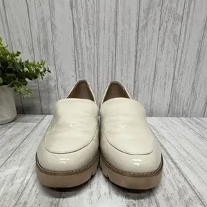 Womens Size 8 Vionic Ivory Slip-On Loafer Flats Solid Round Toe Rubber Sole thumbnail 2