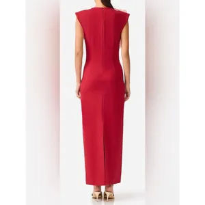 NEW Elliatt Zahara Floral Appliqué Sleeveless Red Midi Gown sz M thumbnail 4
