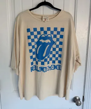 Boutique Tee Graphic thumbnail 1