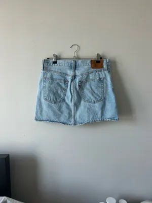 Levi’s Icon Skirt Denim Mini thumbnail 2