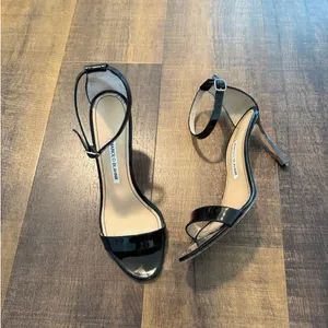 Manolo Blahnik Patent Leather Ankle Strap Heels Size 39.5 Black thumbnail 6