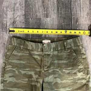Caslon camouflage Camo cotton longer short w/ bottom hem zipper and clasp - 6 thumbnail 3