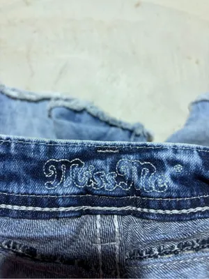 Miss me signature shorts 29 Women’s Blue Denim Cutoff Shorts thumbnail 7