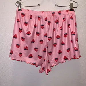 Amazon Woman’s two piece pink strawberry sexy set pajama set thumbnail 5