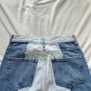 Pacsun two toned lightwash jeans thumbnail 6