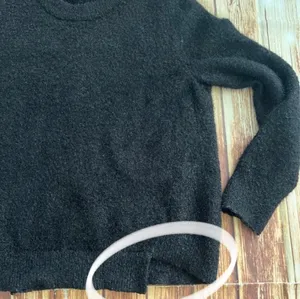 Calvin Klein Jeans Women’s Crew Neck Furry Pullover Sweater Black Size Large thumbnail 8