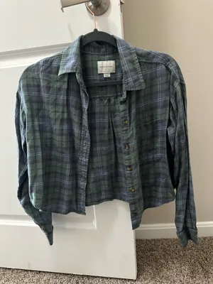 American Eagle Outfitters Cropped Flannel thumbnail 1