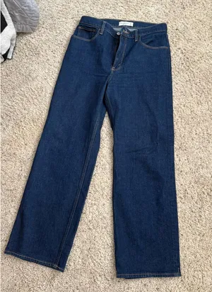 Abercrombie High-Rise Jeans 90s Relaxed thumbnail 1