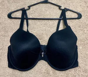 Victoria's Secret 32DD black Padded Bra thumbnail 1