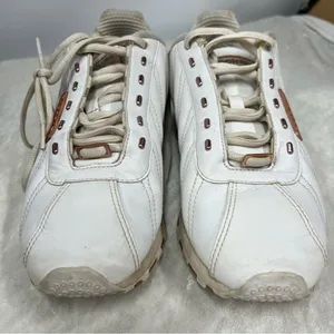 Reebok size 7.5 womens Sneakers vintage style FLAWED thumbnail 5