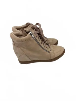 Women’s Boots Size 9 Brown thumbnail 4