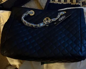 Vera Black Quilted‎ Tote Bag thumbnail 1