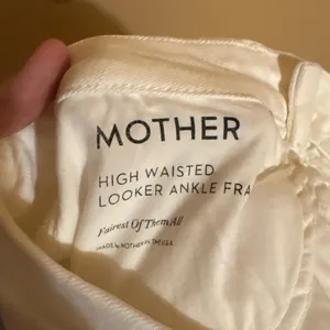 Mother High Waisted Looker Ankle Fray Jeans in Fairest Of Them All thumbnail 6