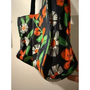 Kate Spade The Little Better Sam‎ Daisy Vines Medium Tote Rich Navy Multicolor J thumbnail 6