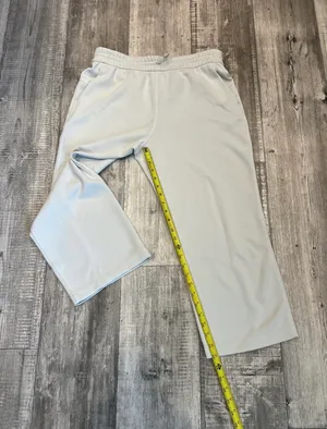 Lululemon Softstreme Cropped Pant Size 10 thumbnail 3