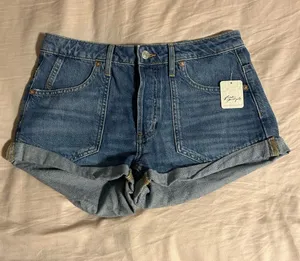 Free People We The Free Medium Blue Low Rise Slouch Denim Shorts Size 27 thumbnail 1