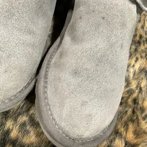 UGG ONE‎ BUTTON LEATHER BOOTS Gray Size 6 thumbnail 4