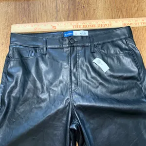 NEW‎ Old Navy Faux Leather High Rise Boot Cut Pants Women's Size 14 Tall Black thumbnail 4