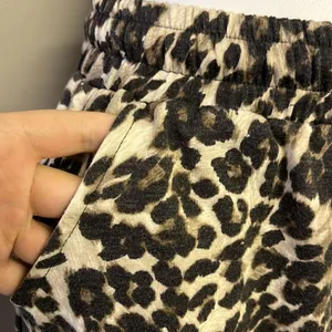 Prómesa Animal Print Lounge Shorts with Elastic Waistband and Pockets- Medium thumbnail 4