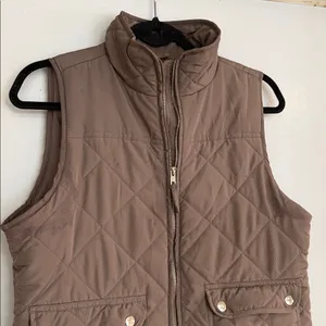 Thread & Supply Quilted Brown Sleeveless Vest thumbnail 3