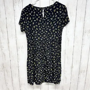 Old‎ Navy Dress Women Size Medium Black Dainty Floral Short Sleeve T-Shirt Mini thumbnail 2