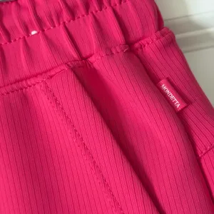 Mondetta | Women’s Midweight Ribbed Scuba Shorts  thumbnail 3