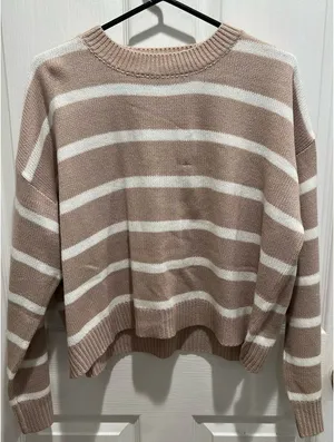 Boutique sweater thumbnail 1