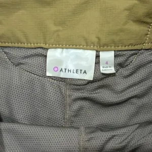 Athleta Olive Green Hiking Skort with Detachable Pouch Size 4 Activewear Skirt thumbnail 4