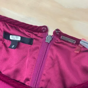 Elie Tahari Magenta Pink Wool Blend Shoulder Cut Out Velvet Trim Knee‎ Dress 8 thumbnail 6