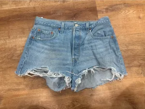Levi’s 501 Shorts High-Rise Button Fly thumbnail 1