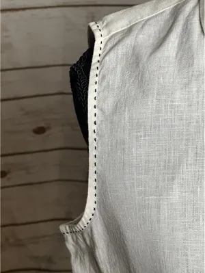 edward white sleeveless 100% Irish linen ruffled front button-up blouse Small thumbnail 4