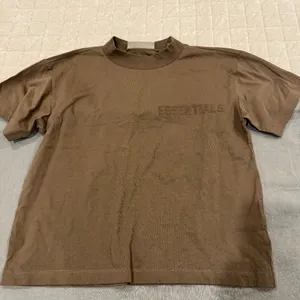 Fear of God Essentials Short-Sleeve Tee 'Wood' thumbnail 2
