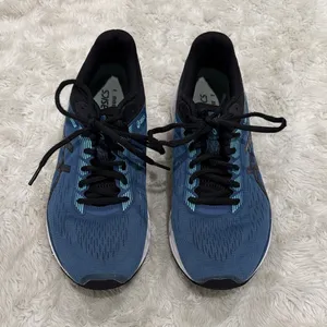 ASICS GT-1000 7 running shoes‎ in Blue Woman's Athletic Sneakers size 9 thumbnail 2