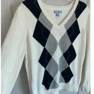 IZOD Womens Argyle V-Neck Sweater White Black Grey 100 Cotton Long Sleeve‎ L thumbnail 2