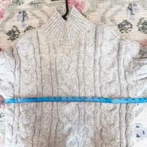 American Eagle Chunky Cable Knit Sweater XS Fisherman Heritage Thick Gray thumbnail 4