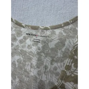 New York & Company Tan White Floral Smocked Cotton Tank Top Women L Sleeveless thumbnail 3