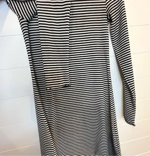 Divided H&M Black and White Stripe Dress BodyCon Crewneck Size 6 Preppy Minimal thumbnail 6