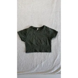 OFFLINE by Aerie Womens Seamless Short Sleeve Crop Top Olive Green Small thumbnail 2