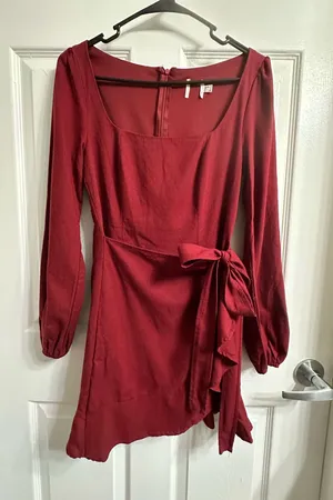 Red Dress Princess Polly thumbnail 1
