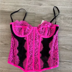 urban outfitters corset thumbnail 1
