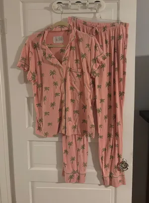 Soft Pink Palm Print Kids Pajama Set thumbnail 1