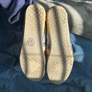 Sold out Toms size 8 thumbnail 3