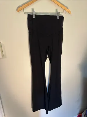 NWOT Halara UltraSculpt™ High Waisted Tummy Control Shaping Yoga Flare Leggings thumbnail 2