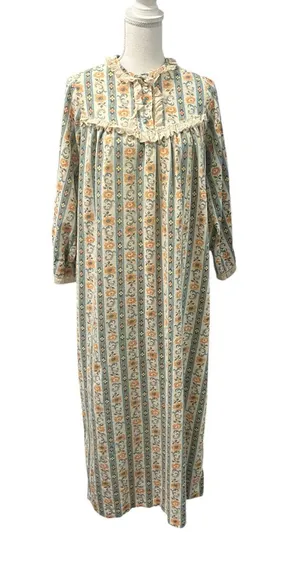 Vintage Sears Floral Nightgown 1970s Lace Trim Granny core Cottage Core 32/34 thumbnail 1