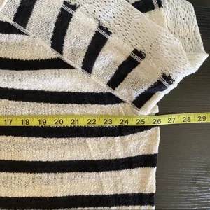 We The Free knit sweater Size Medium thumbnail 10