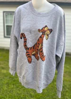 Disney s tigger Crewneck thumbnail 1