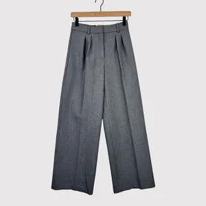 Aritzia Babaton Womens Dress Pants Gray Pleated Front Barrel Leg Trouser Size 0 thumbnail 3