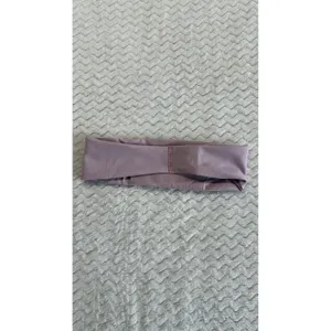 Lululemon Luxtreme Wide Headband Mauve Purple Non-Slip Athletic Yoga Hair Band thumbnail 4