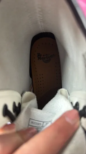 Dr. Martens Boots White Leather Women’s thumbnail 9